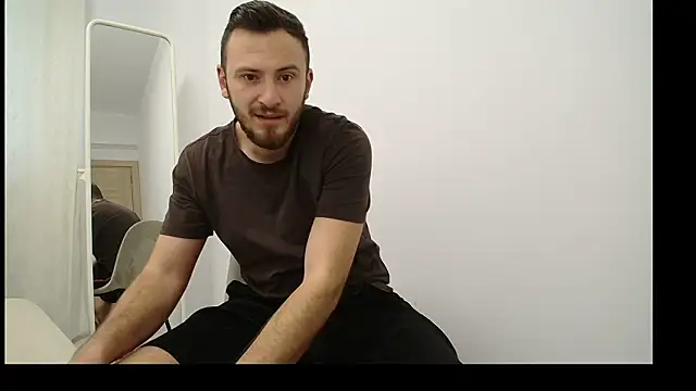 RoyalStudX online show from 02-08-26, 07:56