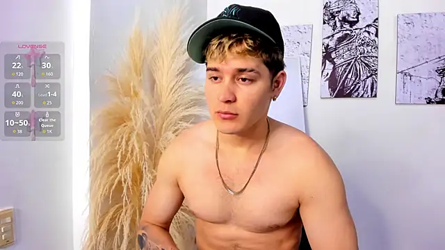 rayan linxx online show from 03-26-26, 07:52