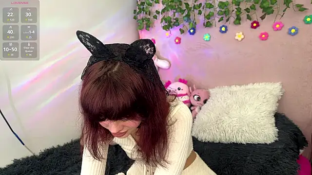 Snapshot of CassyVixen chatting on 04-05-26, 03:31 CassyVixen online show from 04-05-26, 03:31
