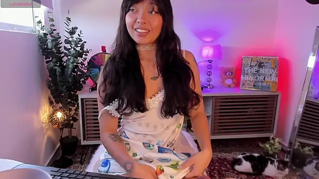 DigitalKisses online show from 02-16-26, 05:42