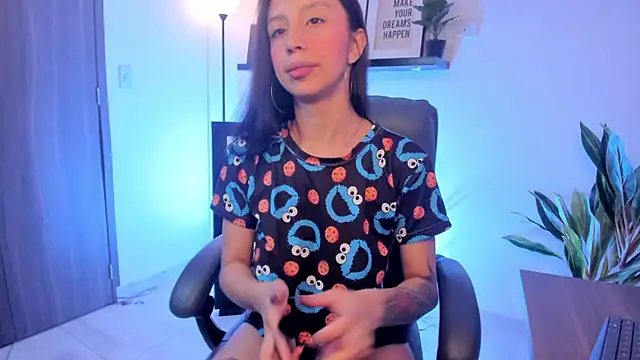 Eleanor Park  online show from 05-12-26, 04:09