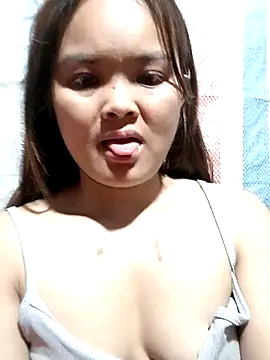 Snapshot of Luminana chatting on 02-26-26, 08:24 Luminana online show from 02-26-26, 08:24