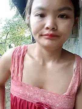 Snapshot of Luminana chatting on 07-20-26, 11:51 Luminana online show from 07-20-26, 11:51