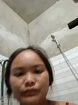 Snapshot of Luminana chatting on 07-28-26, 07:39 Luminana online show from 07-28-26, 07:39