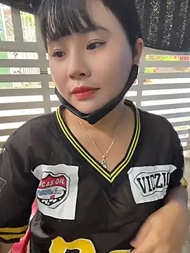 Snapshot of Lewd_couple chatting on 05-09-26, 04:28 Lewd couple online show from 05-09-26, 04:28
