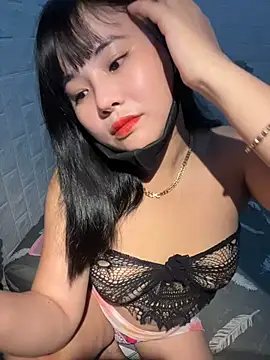 Snapshot of Lewd_couple chatting on 05-31-26, 10:55 Lewd couple online show from 05-31-26, 10:55