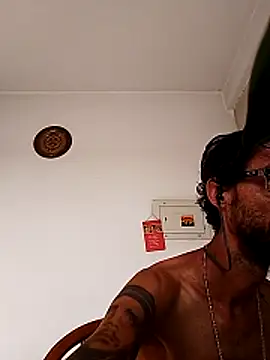 Swicth love online show from 05-01-26, 10:53