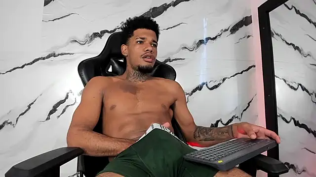 Snapshot of Nehemiaa_boy chatting on 03-29-26, 10:32 Nehemiaa boy online show from 03-29-26, 10:32