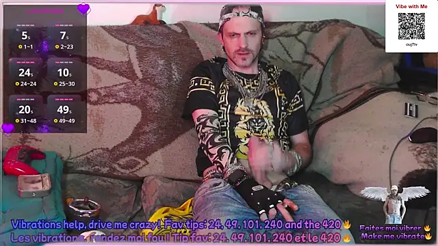 Snapshot of SwatRocShy chatting on 04-18-26, 06:23 SwatRocShy online show from 04-18-26, 06:23