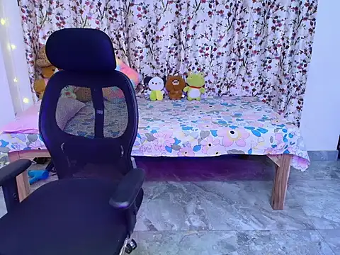 Snapshot of Bold-camlin chatting on 03-16-26, 05:44 Bold-camlin online show from 03-16-26, 05:44