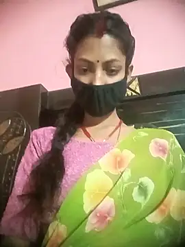 Snapshot of BIG_QWEEN_NO1 chatting on 03-02-26, 11:50 BIG QWEEN NO1 online show from 03-02-26, 11:50