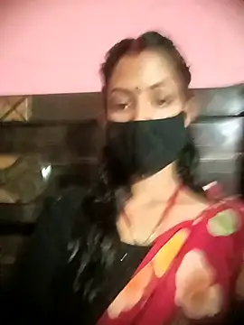 Snapshot of BIG_QWEEN_NO1 chatting on 03-08-26, 06:06 BIG QWEEN NO1 online show from 03-08-26, 06:06