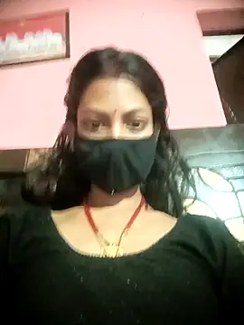 Snapshot of BIG_QWEEN_NO1 chatting on 03-10-26, 08:58 BIG QWEEN NO1 online show from 03-10-26, 08:58