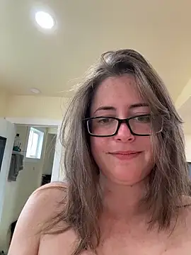 Snapshot of Naomi_Blaire chatting on 03-03-26, 10:59 Naomi Blaire online show from 03-03-26, 10:59