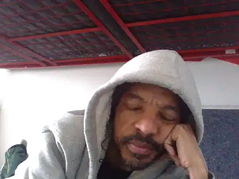 Snapshot of lavelle26 chatting on 03-15-26, 09:48 lavelle26 online show from 03-15-26, 09:48