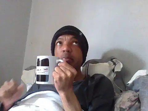 Snapshot of lavelle26 chatting on 03-23-26, 07:34 lavelle26 online show from 03-23-26, 07:34