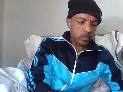 Snapshot of lavelle26 chatting on 03-27-26, 08:37 lavelle26 online show from 03-27-26, 08:37