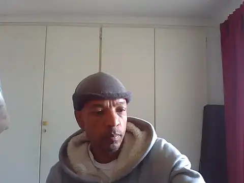 Snapshot of lavelle26 chatting on 04-02-26, 08:45 lavelle26 online show from 04-02-26, 08:45