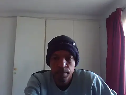 Snapshot of lavelle26 chatting on 04-18-26, 09:13 lavelle26 online show from 04-18-26, 09:13