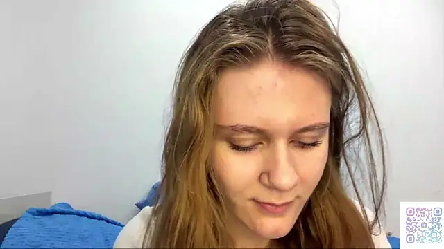 EmiliBreeze online show from 02-08-26, 01:25