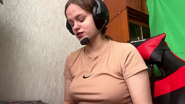 Snapshot of PurrfectPlay chatting on 03-04-26, 10:32 PurrfectPlay online show from 03-04-26, 10:32