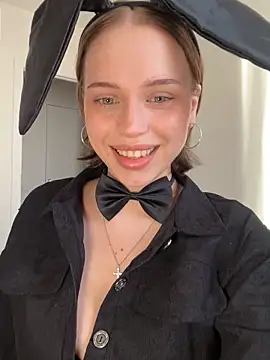  luna fox  online show from 04-01-26, 03:53