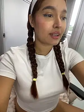 Emily Harpeer online show from 02-12-26, 11:38