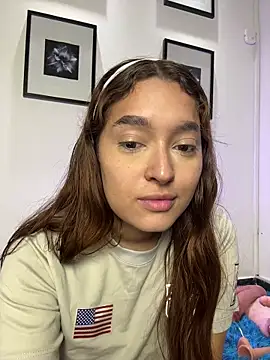 Emily Harpeer online show from 06-15-26, 11:56