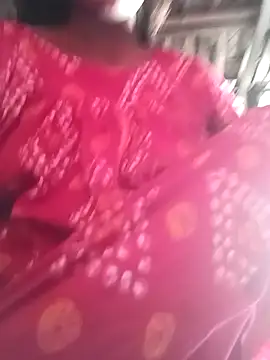 Snapshot of Queen_brishty05 chatting on 02-14-26, 09:06 Queen brishty05 online show from 02-14-26, 09:06