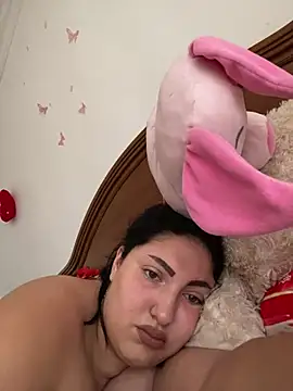 Snapshot of Amber_Sinn chatting on 07-16-26, 07:14 Amber Sinn online show from 07-16-26, 07:14