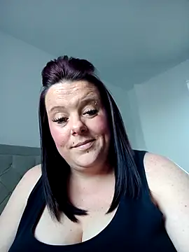 Snapshot of louisa36 chatting on 03-28-26, 05:45 louisa36 online show from 03-28-26, 05:45