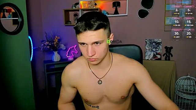 Snapshot of emmanuel_shine chatting on 04-01-26, 05:41 emmanuel shine online show from 04-01-26, 05:41