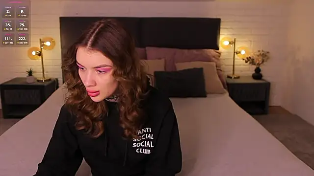 Baby Aurora online show from 02-09-26, 01:26