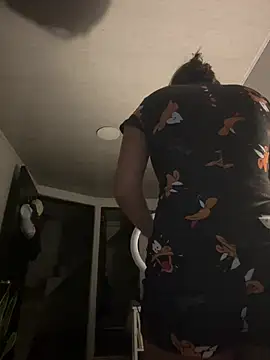 RachelWeisz  online show from 02-12-26, 10:21