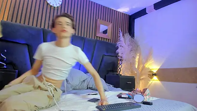 AngelDoll 1 online show from 02-09-26, 01:53