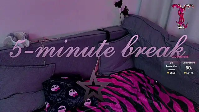 xdigitalxhoe online show from 06-11-26, 02:53