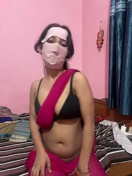 Snapshot of Hello_Priya16 chatting on 07-21-26, 07:05 Hello Priya16 online show from 07-21-26, 07:05