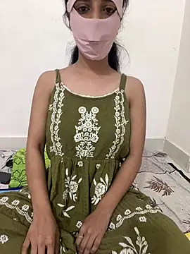 Snapshot of Hello_Priya16 chatting on 08-07-26, 10:45 Hello Priya16 online show from 08-07-26, 10:45