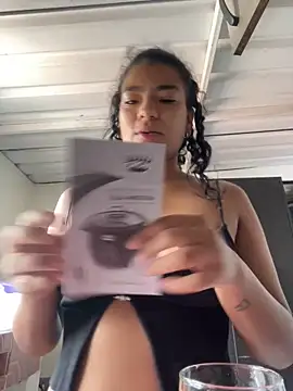 Snapshot of sami_sweet888 chatting on 03-17-26, 03:15 sami sweet888 online show from 03-17-26, 03:15