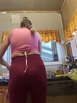 Midnight Munch online show from 02-25-26, 08:35