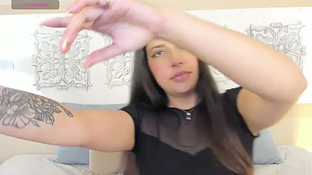 novaa velvet online show from 04-18-26, 07:07