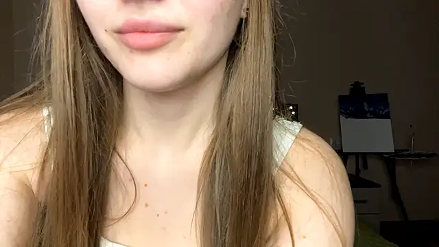 Snapshot of VivienneVesper chatting on 02-18-26, 12:06 VivienneVesper online show from 02-18-26, 12:06