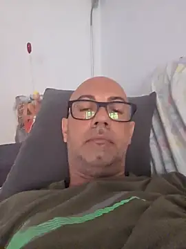 pareja47 online show from 07-18-26, 02:32