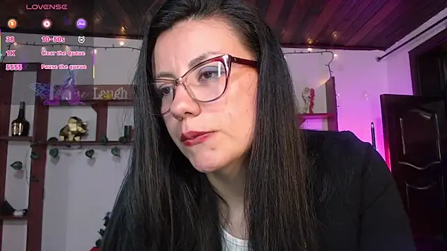 Snapshot of QueenRose94 chatting on 03-16-26, 12:42 QueenRose94 online show from 03-16-26, 12:42