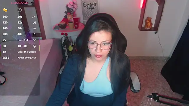 Snapshot of QueenRose94 chatting on 03-19-26, 12:42 QueenRose94 online show from 03-19-26, 12:42