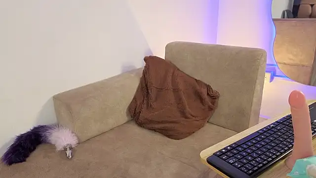 Snapshot of Scarlett_Walker05 chatting on 03-10-26, 01:16 Scarlett Walker05 online show from 03-10-26, 01:16