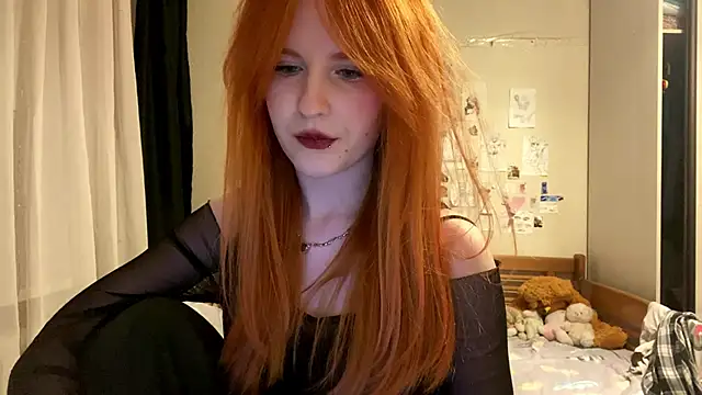 Snapshot of DynaLoom chatting on 03-18-26, 04:10 DynaLoom online show from 03-18-26, 04:10