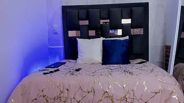 Natachalatina online show from 02-10-26, 01:26