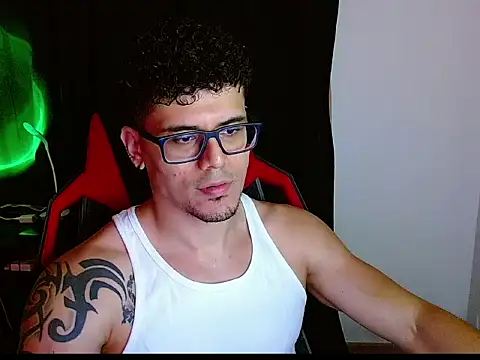 Logan0626 online show from 02-11-26, 12:48