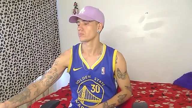 kylian n online show from 02-08-26, 02:53